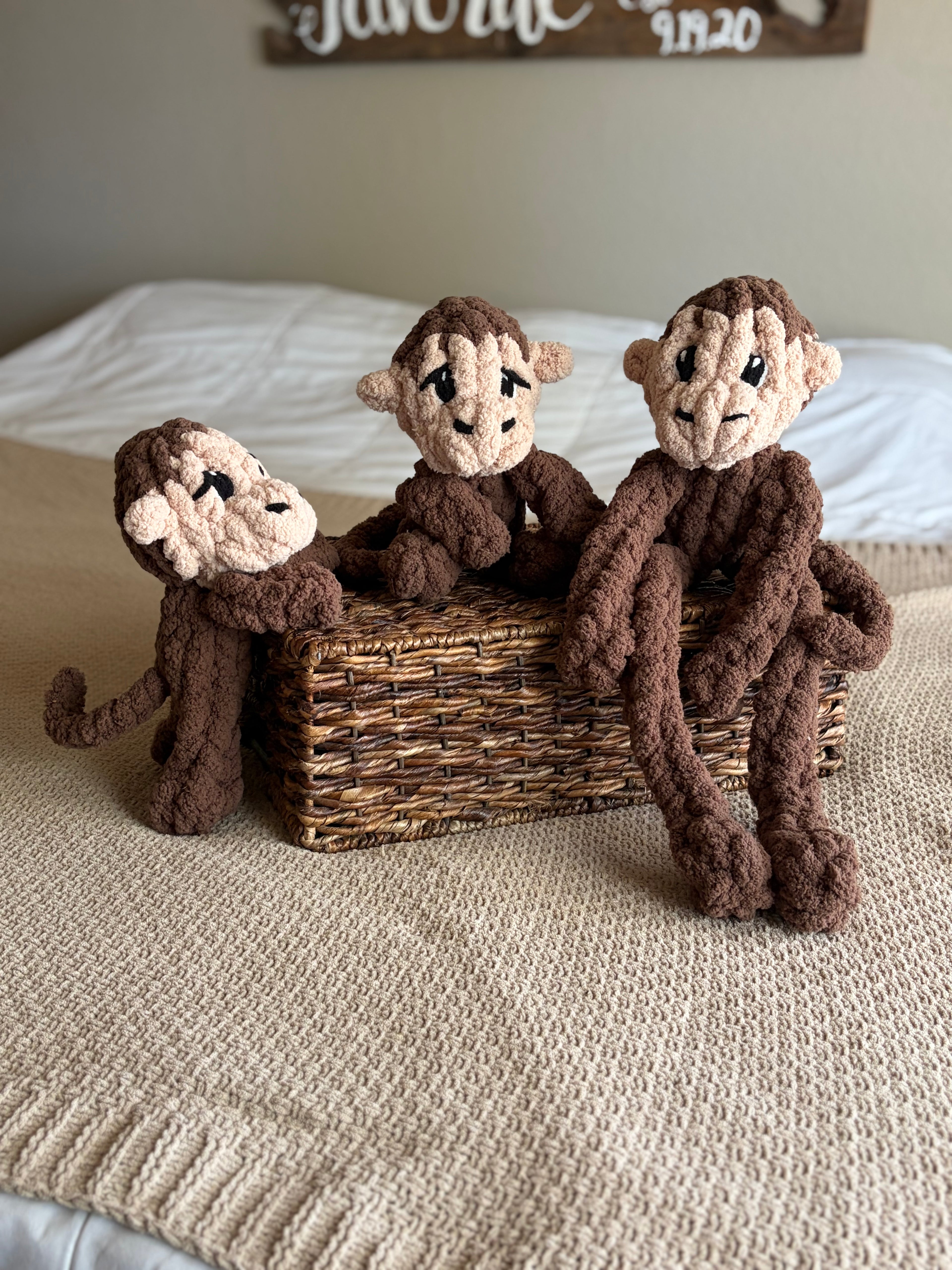 Mini Monkey Pattern | Chunky Hand Knit Stuffed Animal Tutorial