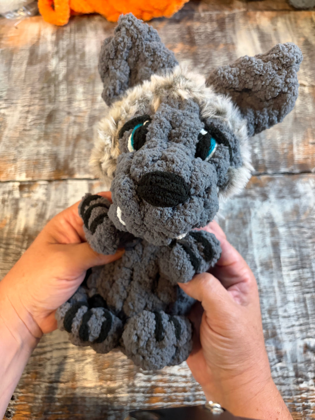 Howlie the Chunky Werewolf Pattern + Video Tutorial | Advanced Hand Knit Halloween Stuffie | Teeny Chunky Ghoul Pals