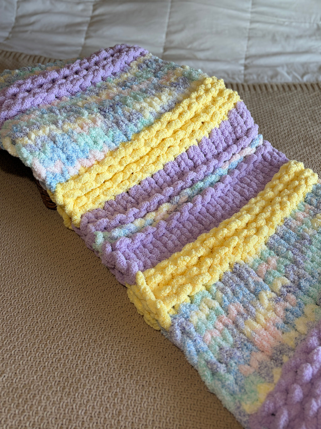 Spring Breeze 43x53 Throw Blanket Pattern - Soft Pastel Throw