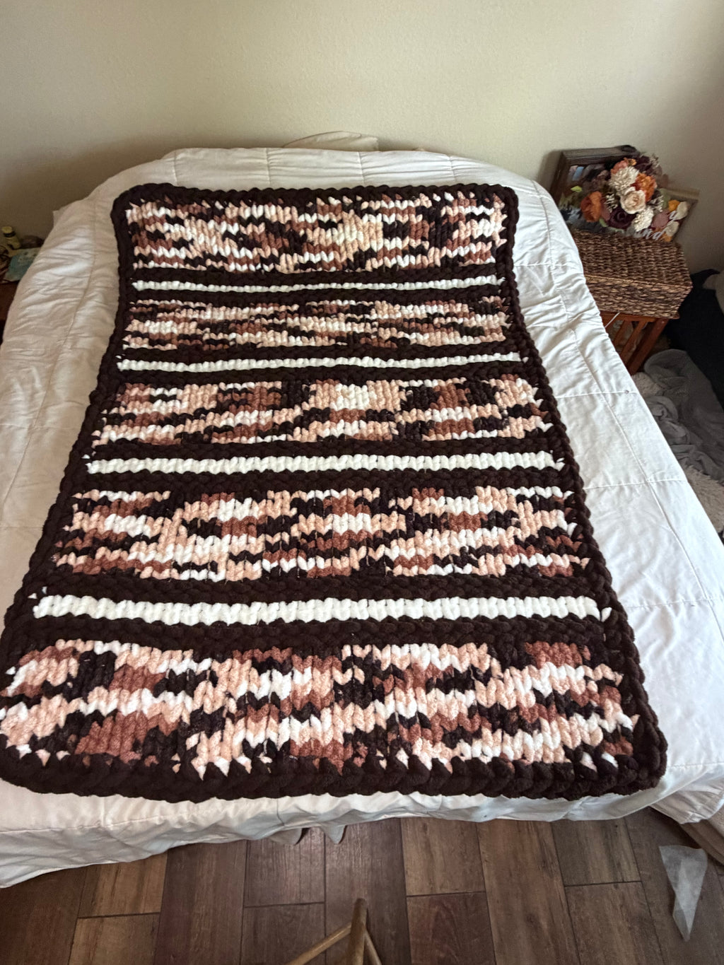 Oreo S’mores 52x70 Blanket Pattern - Variegated Yarn pattern combo