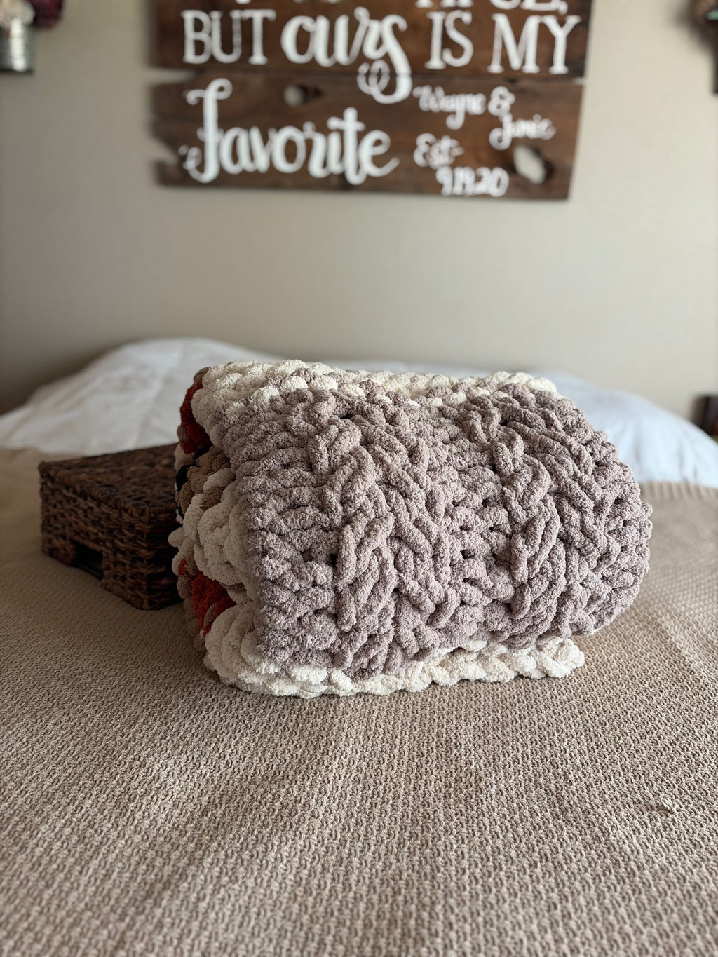 Canyon Hearth Chunky Hand Knit Blanket Pattern | Cozy Cabin Series #5