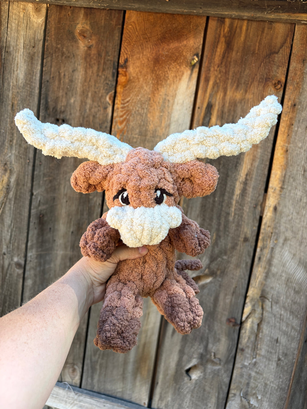 Mini Highland Cow Plush Pattern | Intermediate Hand-Knit Chunky Yarn Animal | DIY Stuffed Cow Tutorial