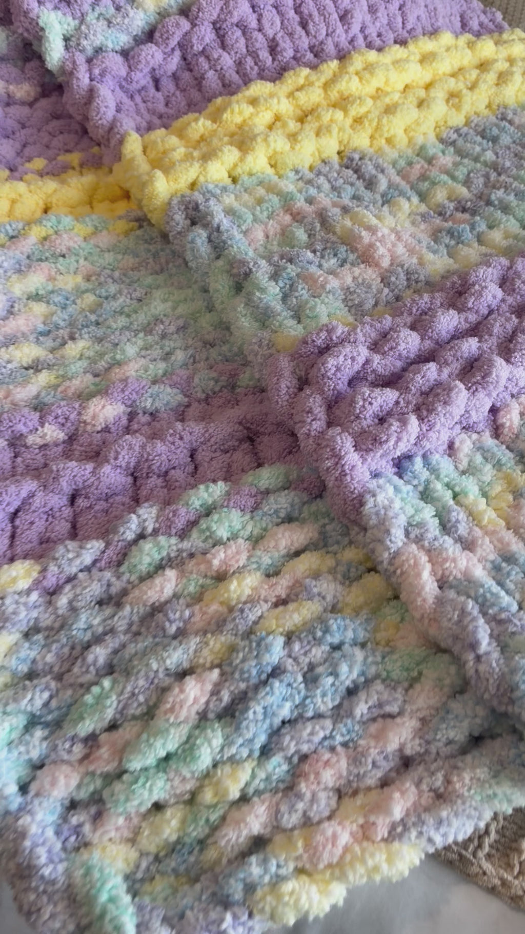 Spring Breeze 43x53 Throw Blanket Pattern - Soft Pastel Throw