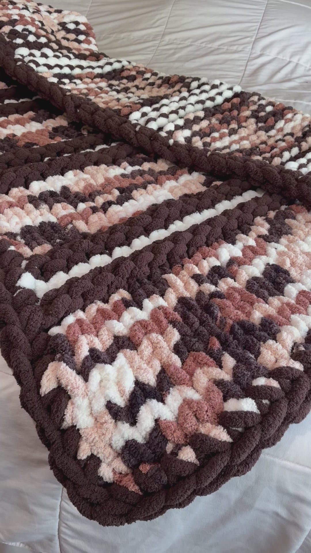Oreo S’mores 52x70 Blanket Pattern - Variegated Yarn pattern combo