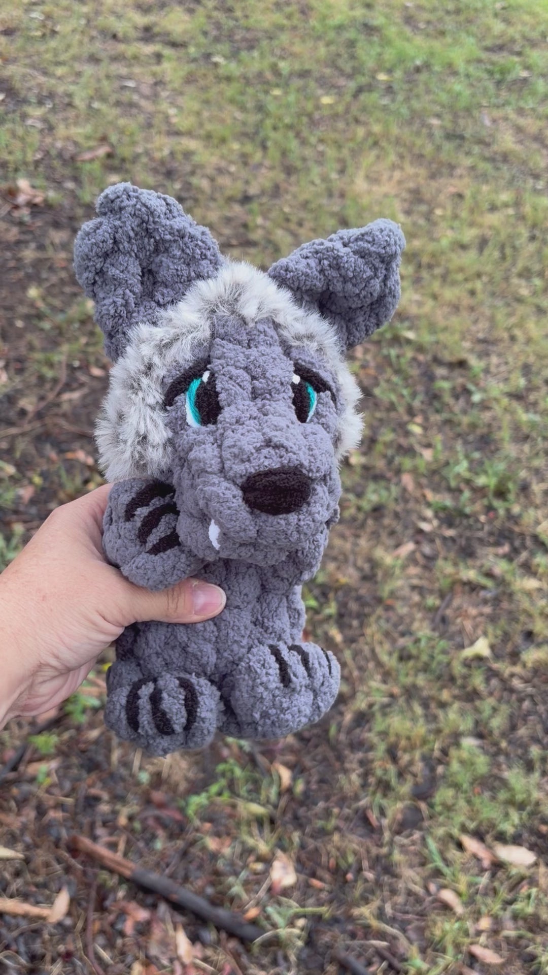 Howlie the Chunky Werewolf Pattern + Video Tutorial | Advanced Hand Knit Halloween Stuffie | Teeny Chunky Ghoul Pals